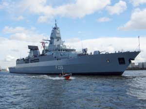 Fregatte Hamburg F220 - aktuelle Position & Schiffsdaten
