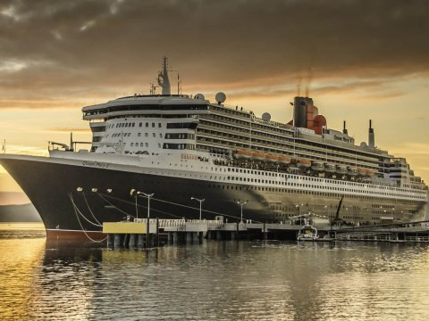 Queen Mary 2